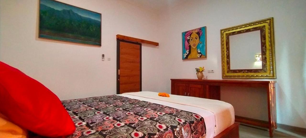 Tunjung Guest House Lovina Beach 불레렝 외부 사진